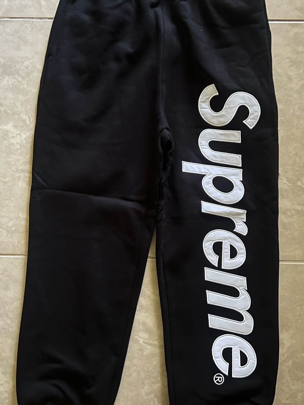 Supreme Set - Picture 2 of 2